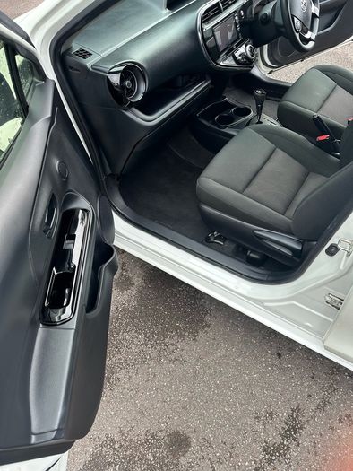 Toyota Aqua 1.5 petrol Hybrid Push Start
