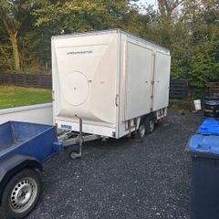 Exhibition shop trailer