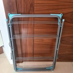 Clothes drying rack
