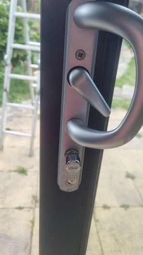 Double sliding door Grey