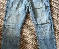 jeans size  38/30