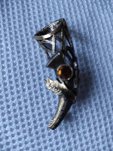 brooch
