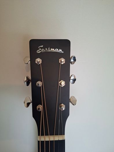 Eastman E1D Deluxe