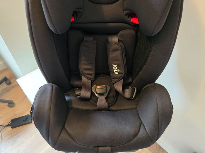Joie Fortifi Car Seat