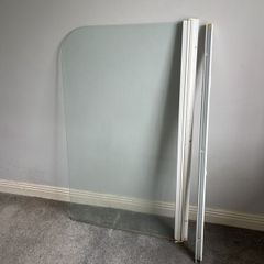 Shower screen