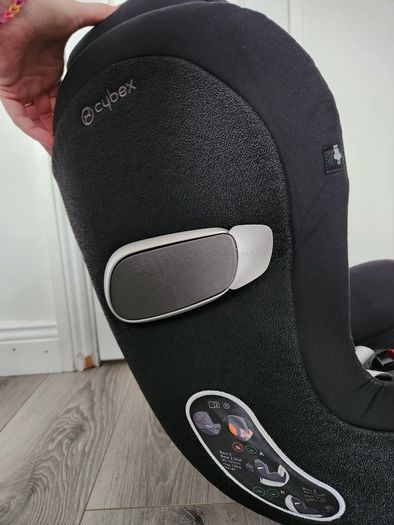 Cybex Z-Line Rotating car seat bundle (Birth to 4 years)