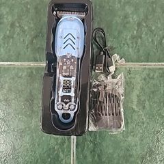 Hair trimmer