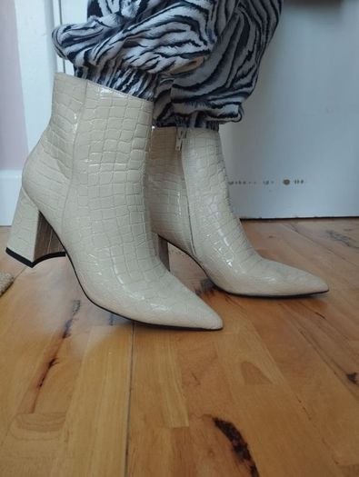 Boot heels
