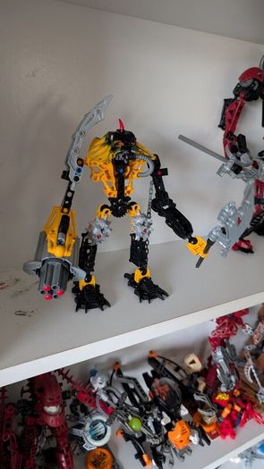Bionicle Hewkii Mahri