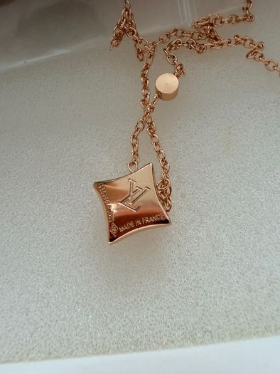 1:1 LV necklace