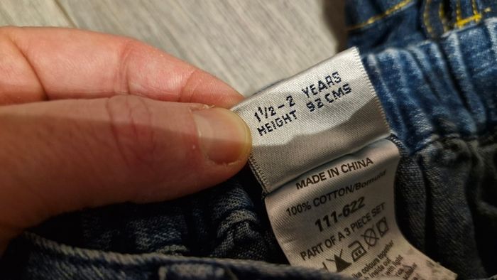 18 months+ bundle, including Baby Gap and Calvin Klein