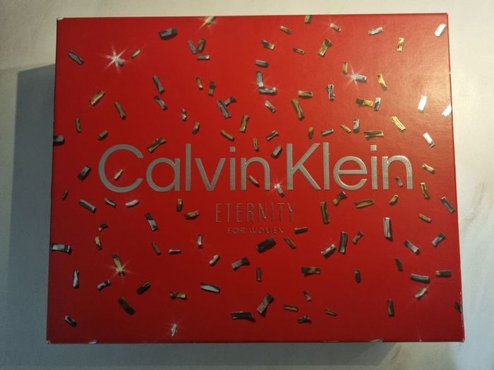 Calvin Klein Eternity Eau de Parfum for Women Trio Gift Set 50ml.