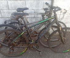 3 bikes for repair or parts