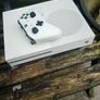 Xbox One s 1tb + 24 inch smart tv bundle Image 2