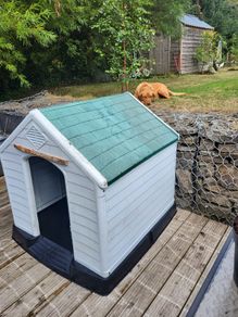 Dog kennel