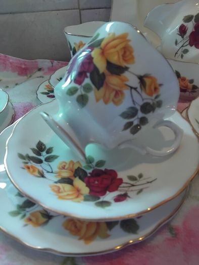 21piece Vintage Arklow Glendale Tea Set