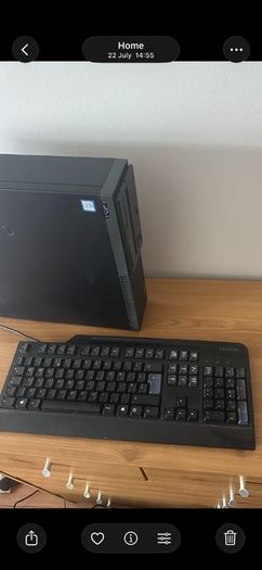 Lenovo ThinkCentre M700 PC i5 + 22" Samsung Monitor + Keyboard
