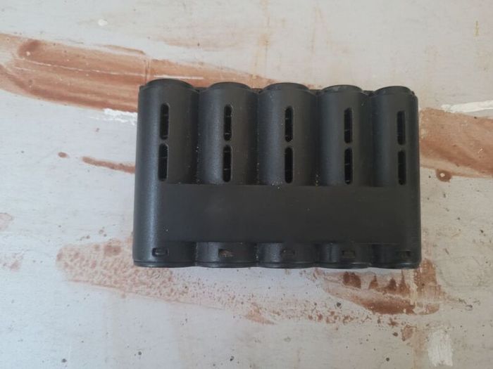 coin holder/dispenser