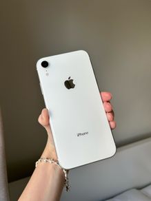 iPhone XR 64GB