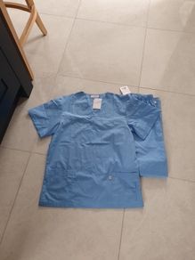 Healthcare scrubs  / uniforms