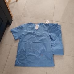 Healthcare scrubs  / uniforms