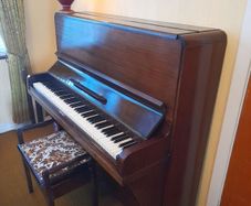 Hoffman piano