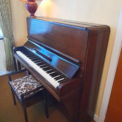 Hoffman piano