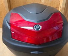 yamaha top box 39 l see reflector cracked