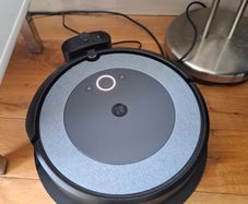 iRobot Roomba Combo i5 Robot Vacuum & Mop