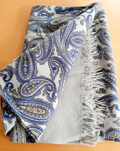 Vintage Kingston's of Dublin paisley scarf