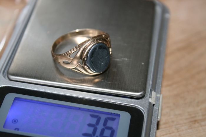 Men's Vintage 9ct Gold Roman Centurion Signet Ring - 3,6g
