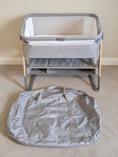 Mamas & Papas Lua Bedside Crib Grey and Carry Bag