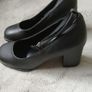 Black shoes with 3 inch heels Image 2