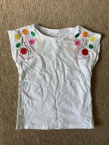 Beautiful summer T-shirt for a girl, 98cm (2-3y)