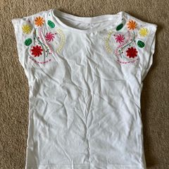 Beautiful summer T-shirt for a girl, 98cm (2-3y)