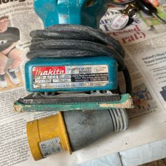 Makita 110v finishing sander
