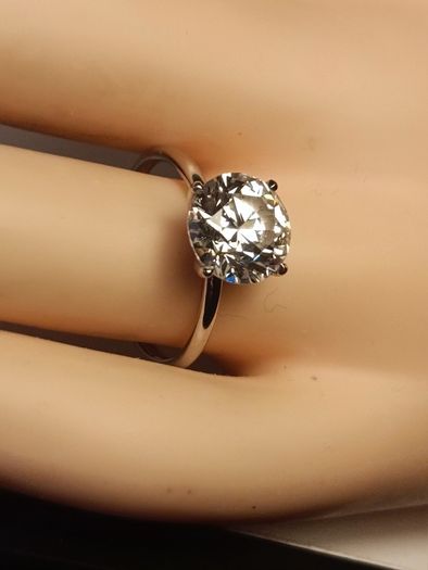 18ct White Gold 3 ct Lab Diamond Solitaire Ring