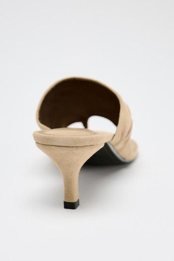 Suede Sandals With Heel Size Uk 2  23 Cm