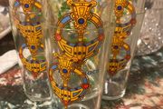 Tara brooch glasses set