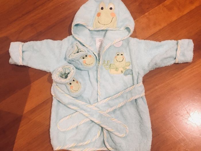Mixed lot baby items