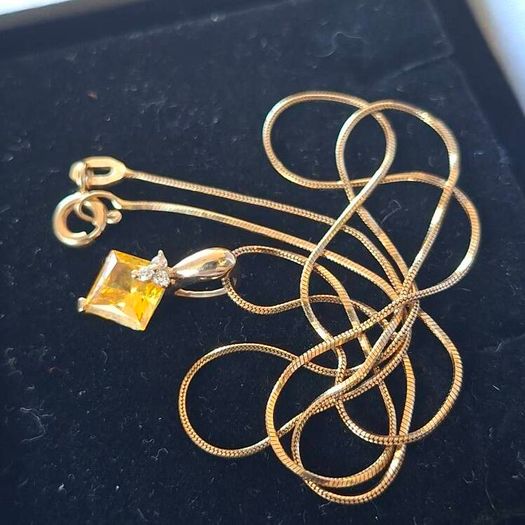 10 ct Gold Pendant with Natural Topaz and Diamonds