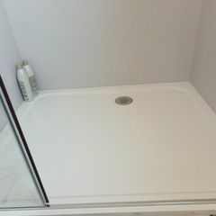 Senstec shower tray