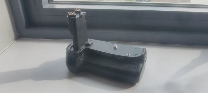 MK-70D Multi-Power Battery Pack