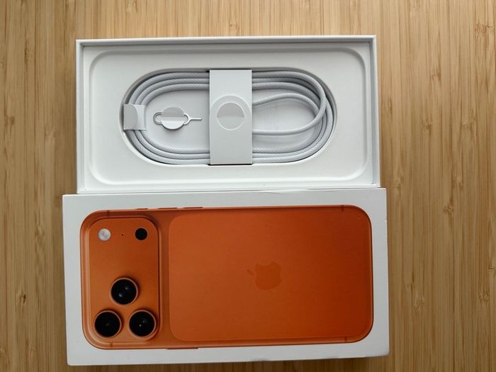 Iphone 17 Pro Max (256gb) - Orange
