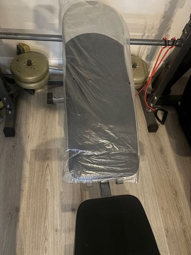 weight bench