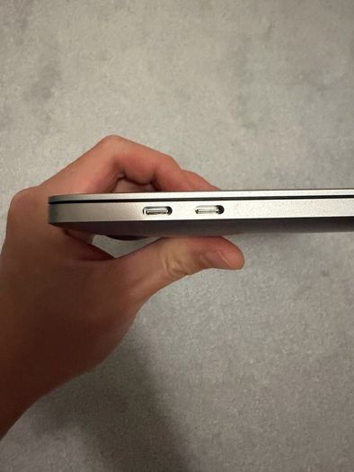 Macbook Pro M2 13inch