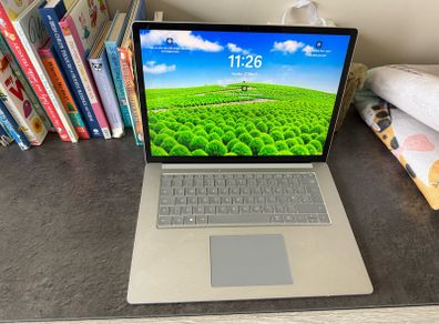 Microsoft Surface 4 (15 inch screen), AMD Ryzen 7 Surface Edition, Windows 11 home