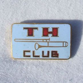 TED HEATH CLUB (Big-Band jazz orchestra) - fan club appreciation society enamelled badge (c.1960's) A scarce badge.