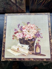 Large bundle of pictures