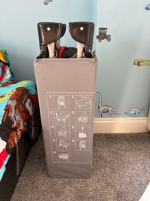 Baby travel cot